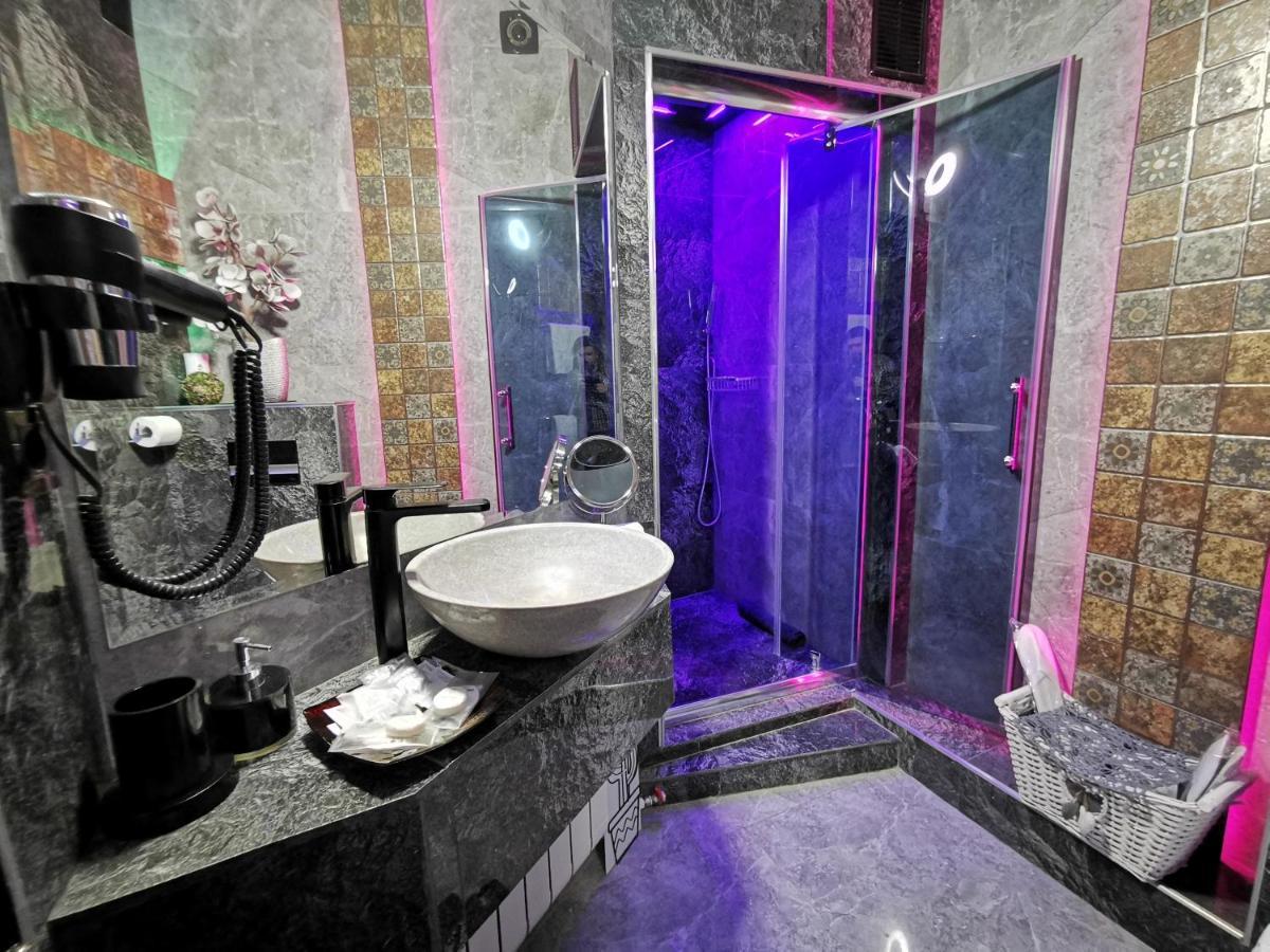 Crystal Central Apartment ブラショフ エクステリア 写真