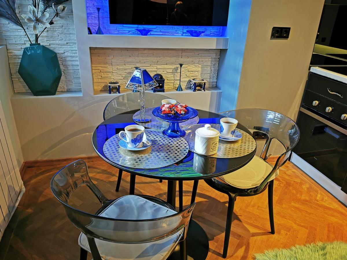 Crystal Central Apartment ブラショフ エクステリア 写真