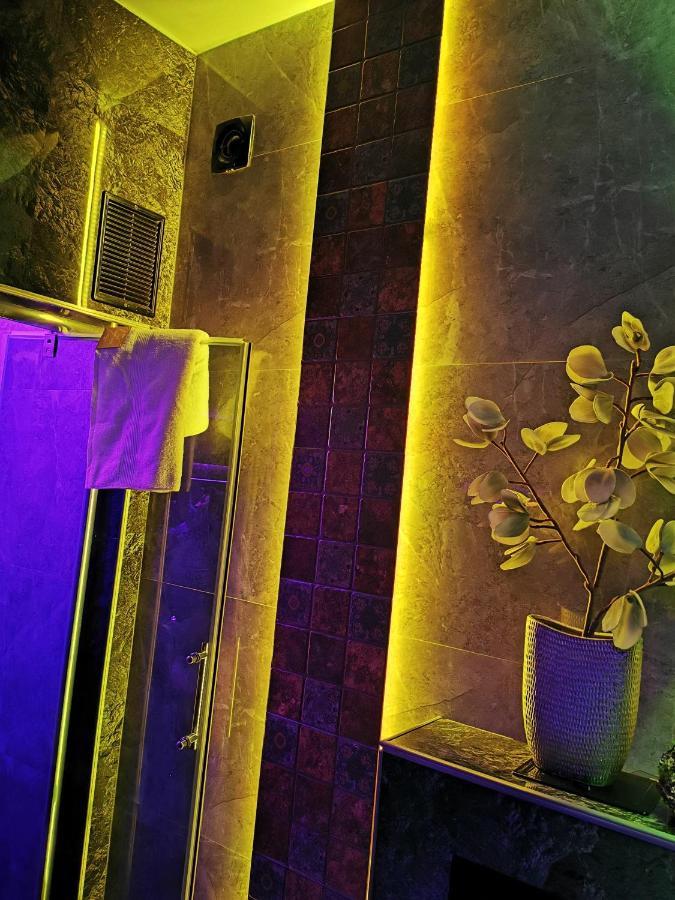 Crystal Central Apartment ブラショフ エクステリア 写真