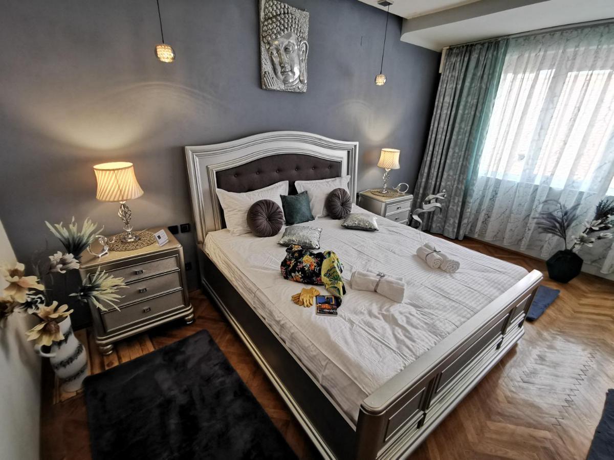 Crystal Central Apartment ブラショフ エクステリア 写真