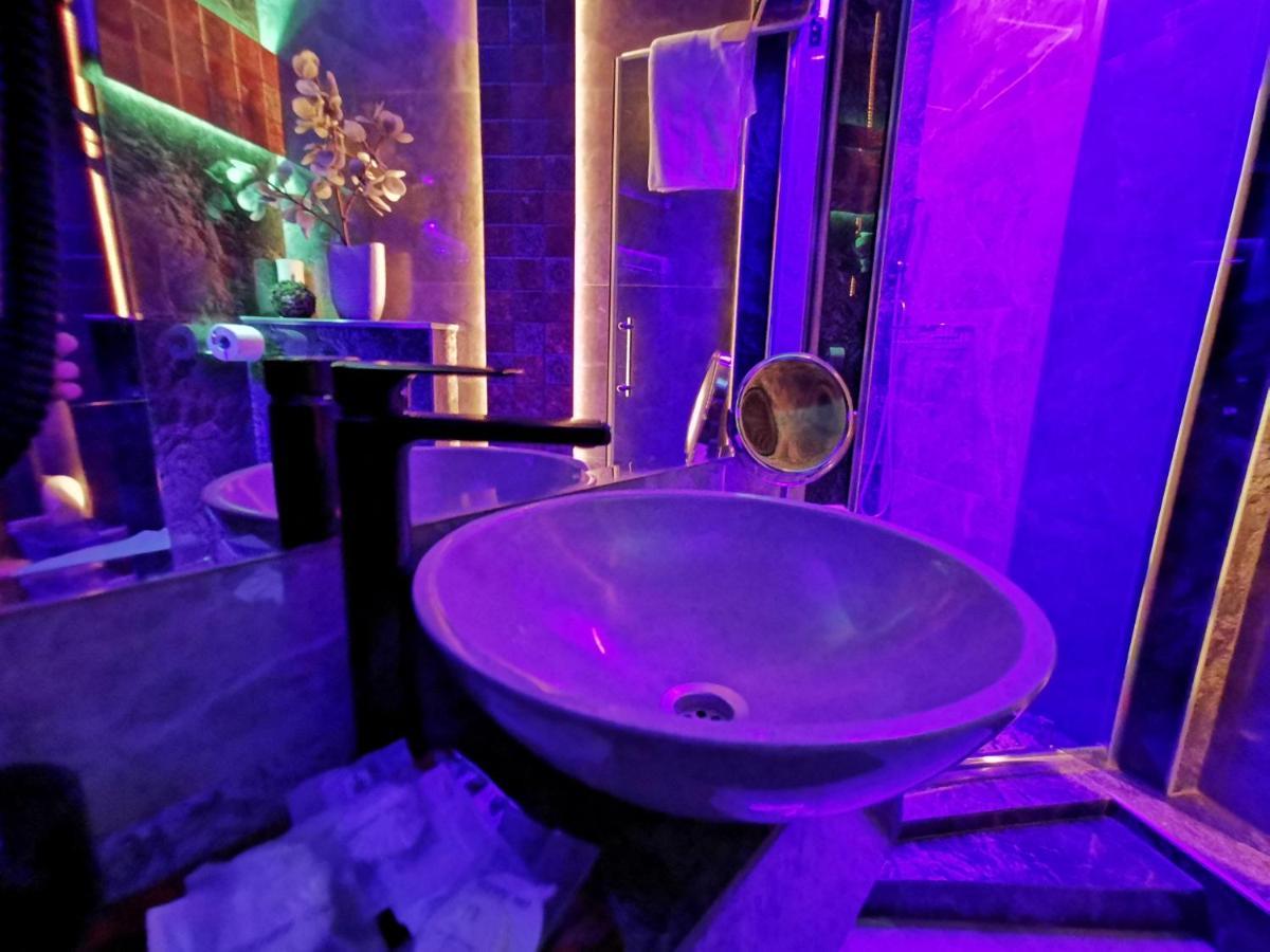 Crystal Central Apartment ブラショフ エクステリア 写真