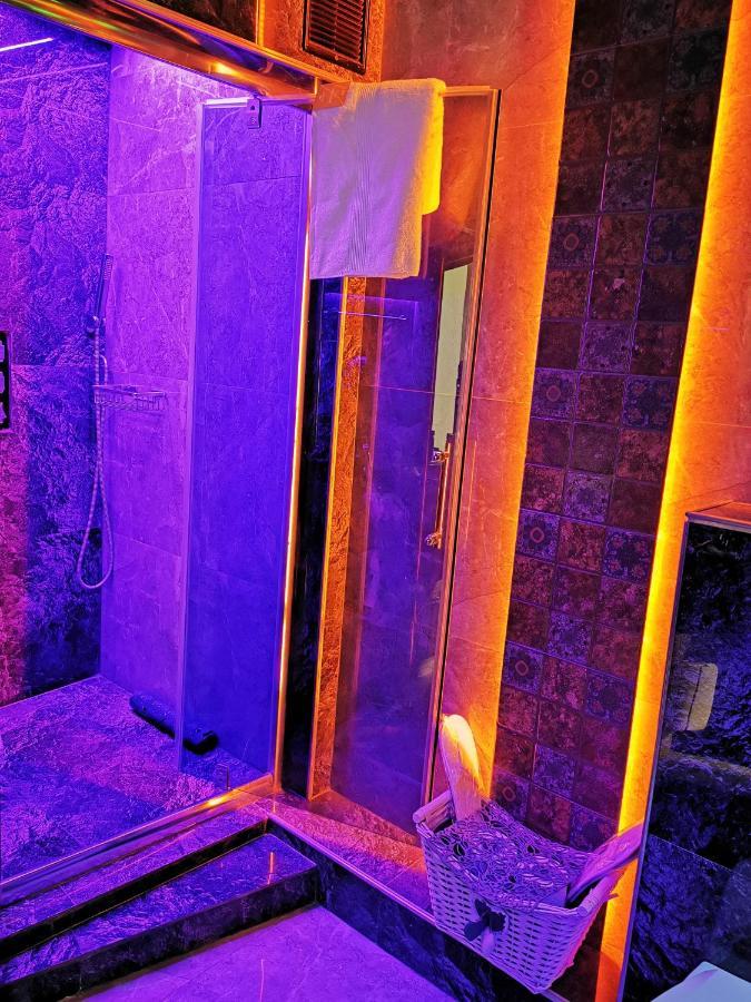 Crystal Central Apartment ブラショフ エクステリア 写真