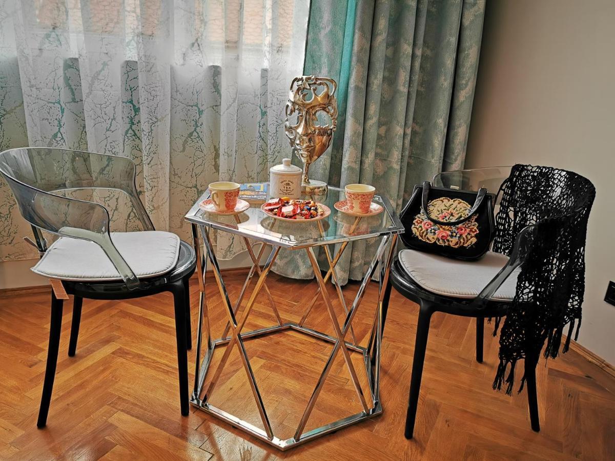 Crystal Central Apartment ブラショフ エクステリア 写真